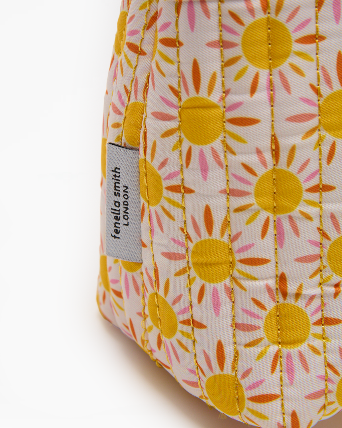 Lola Washbag