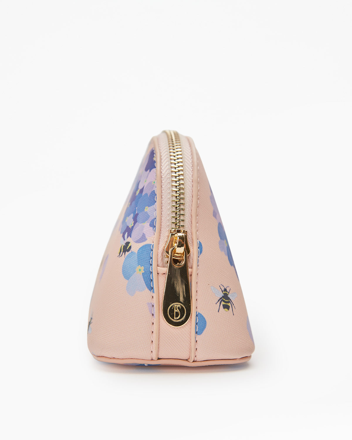 Oyster Cosmetic Case