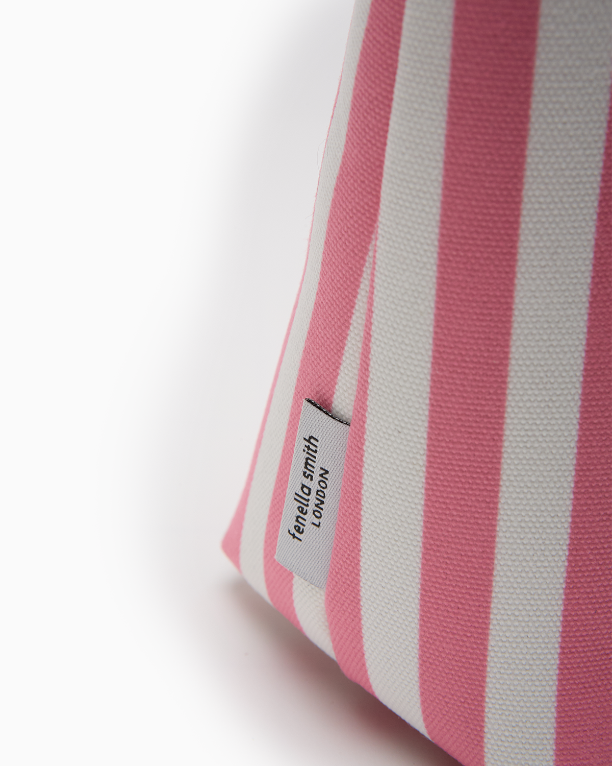 Lola Washbag