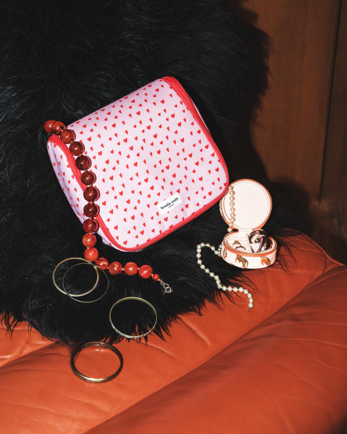 Lyla Hanging Washbag
