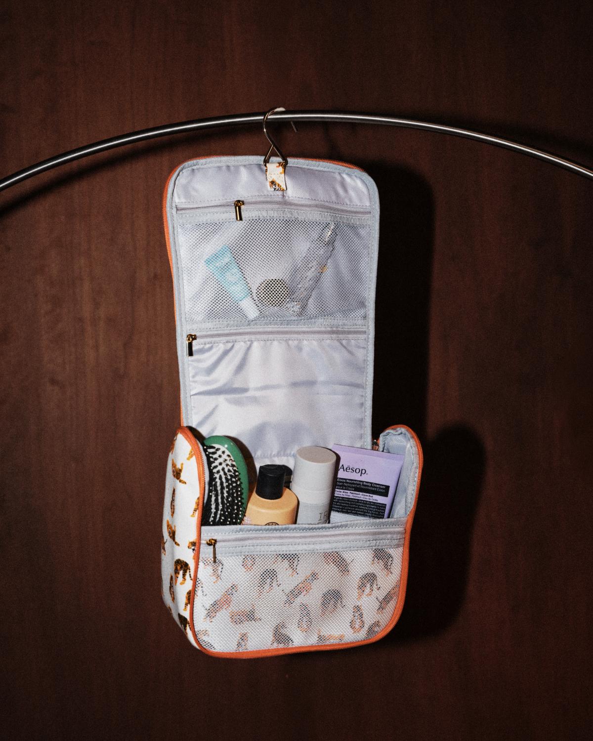 Lyla Hanging Washbag
