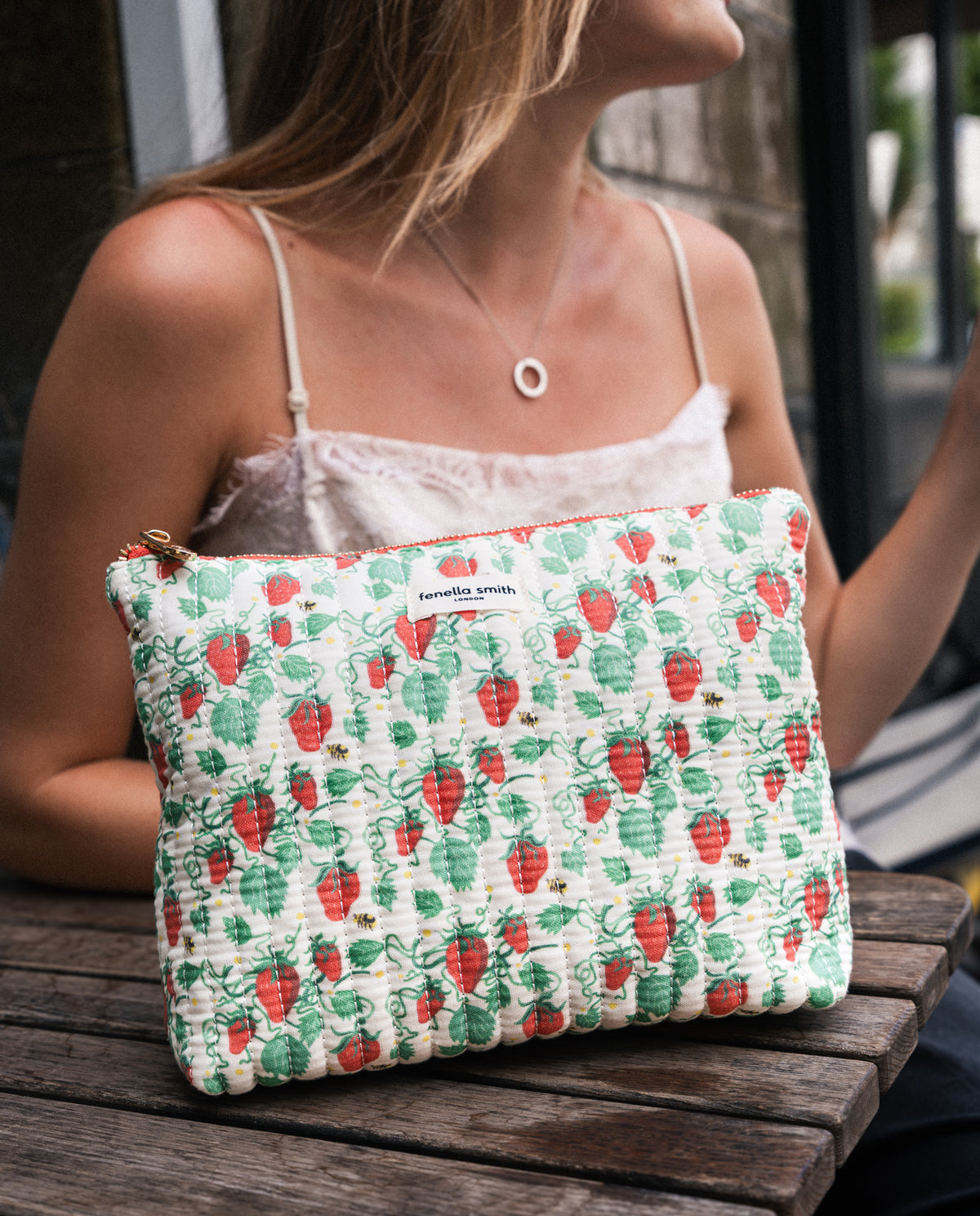 Lola Washbag
