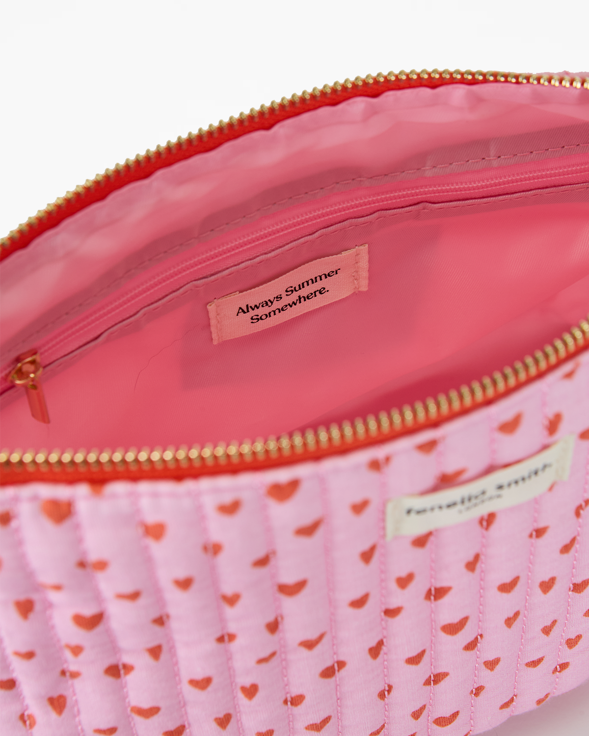 Lola Washbag
