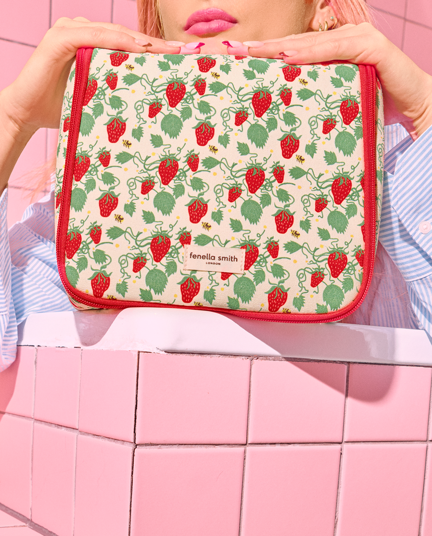 Lyla Hanging Washbag